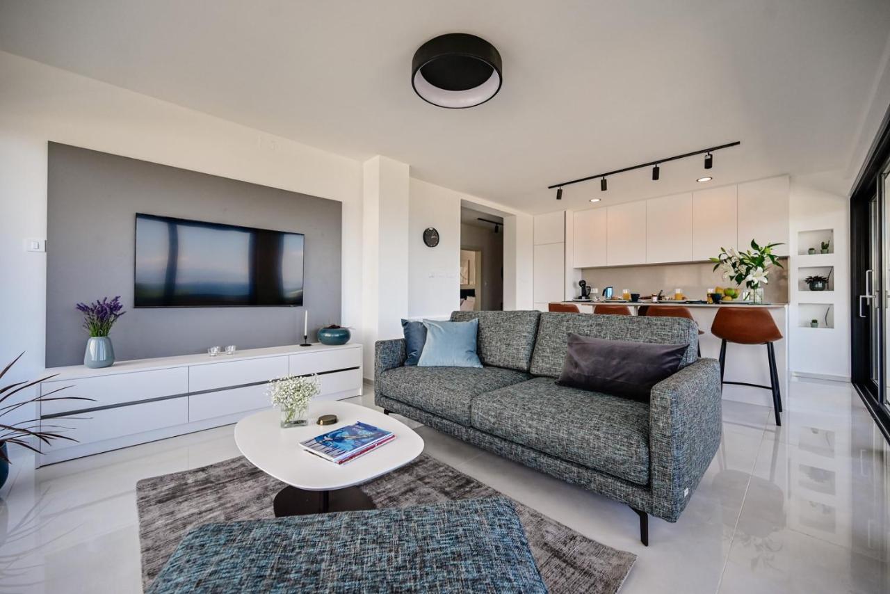 Apartments Sea & Stone Малинска Экстерьер фото